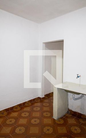 Casa de condomínio para alugar com 40m², 1 quarto e sem vaga Casa de condomínio para alugar com 40m², 1 quarto e sem vagaSala e cozinha