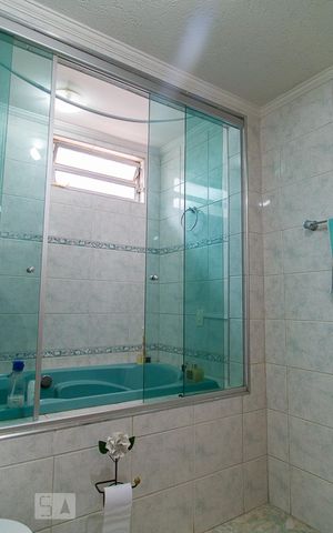 Casa à venda com 125m², 3 quartos e 2 vagasBanheiro