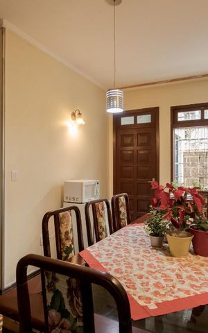 Casa à venda com 400m², 3 quartos e 8 vagas Casa à venda com 400m², 3 quartos e 8 vagasSala 2