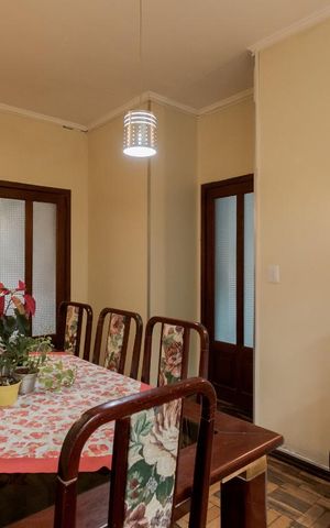 Casa à venda com 400m², 3 quartos e 8 vagas Casa à venda com 400m², 3 quartos e 8 vagasSala 2