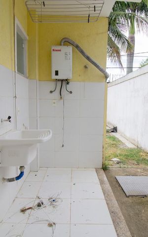 Casa de condomínio à venda com 160m², 3 quartos e 2 vagas Casa de condomínio à venda com 160m², 3 quartos e 2 vagasÁrea de Serviço