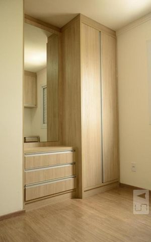 Apartamento à venda com 45m², 2 quartos e 1 vagaQuarto - Armários