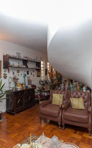 Casa à venda com 105m², 3 quartos e 2 vagas Casa à venda com 105m², 3 quartos e 2 vagasSala