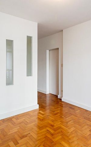 Apartamento para alugar com 126m², 3 quartos e 1 vaga Apartamento para alugar com 126m², 3 quartos e 1 vagaSala