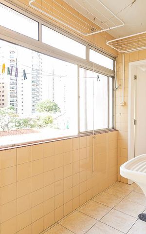 Apartamento para alugar com 126m², 3 quartos e 1 vaga Apartamento para alugar com 126m², 3 quartos e 1 vagaÁrea de Serviço