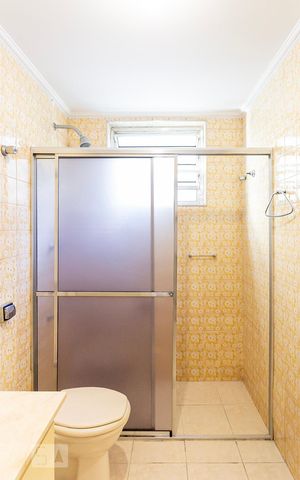 Apartamento para alugar com 126m², 3 quartos e 1 vaga Apartamento para alugar com 126m², 3 quartos e 1 vagaBanheiro da Suite