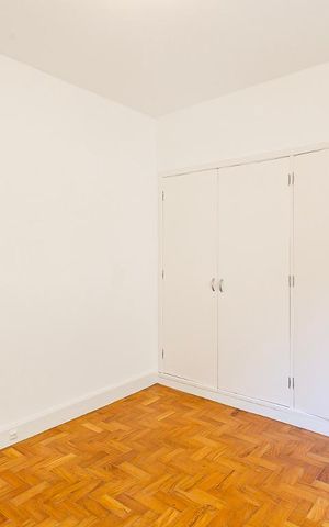 Apartamento para alugar com 126m², 3 quartos e 1 vaga Apartamento para alugar com 126m², 3 quartos e 1 vagaQuarto 1