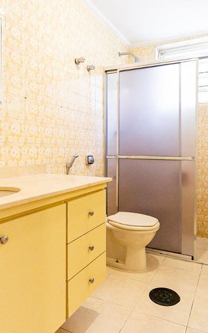 Apartamento para alugar com 126m², 3 quartos e 1 vaga Apartamento para alugar com 126m², 3 quartos e 1 vagaBanheiro da Suite