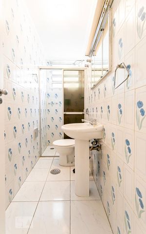 Apartamento para alugar com 126m², 3 quartos e 1 vaga Apartamento para alugar com 126m², 3 quartos e 1 vagaBanheiro