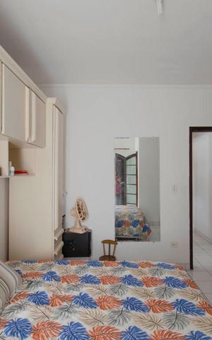 Casa à venda com 200m², 3 quartos e 2 vagas Casa à venda com 200m², 3 quartos e 2 vagasSuíte
