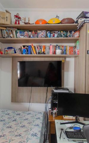 Casa à venda com 200m², 3 quartos e 2 vagas Casa à venda com 200m², 3 quartos e 2 vagasQuarto 1