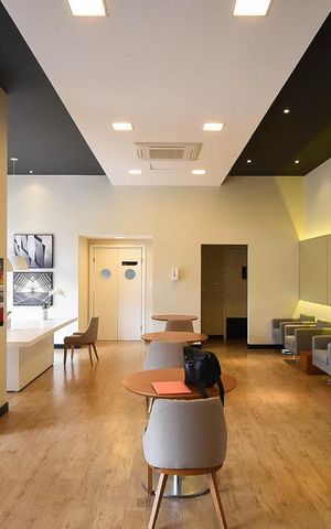 Studio à venda com 35m², 1 quarto e 1 vaga Studio à venda com 35m², 1 quarto e 1 vagaSalão de festa