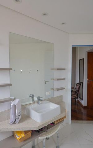 Apartamento à venda com 135m², 4 quartos e 2 vagas Apartamento à venda com 135m², 4 quartos e 2 vagasSuite Quarto 3