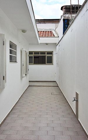 Casa à venda com 197m², 3 quartos e 2 vagasQuintal