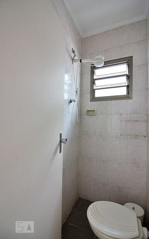 Casa à venda com 197m², 3 quartos e 2 vagasBanheiro de Serviço