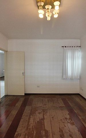 Casa à venda com 197m², 3 quartos e 2 vagasSala