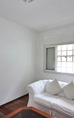 Casa à venda com 197m², 3 quartos e 2 vagasQuarto 3