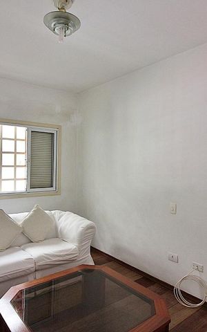 Casa à venda com 197m², 3 quartos e 2 vagasQuarto 3