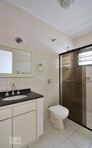 Casa à venda com 197m², 3 quartos e 2 vagasBanheiro do Quarto 1 - Suíte