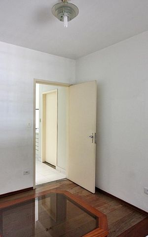Casa à venda com 197m², 3 quartos e 2 vagasQuarto 3