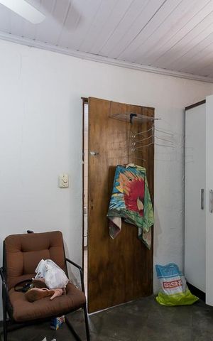 Casa à venda com 226m², 12 quartos e 4 vagasCasa 5 - quarto 1