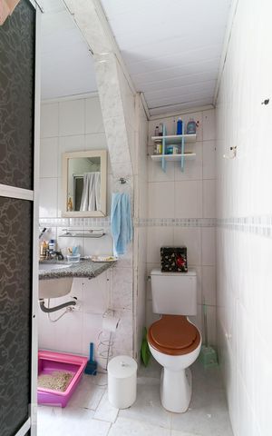 Casa à venda com 226m², 12 quartos e 4 vagasCasa 5 - banheiro