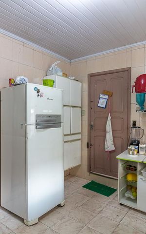 Casa à venda com 226m², 12 quartos e 4 vagasCasa 5 - cozinha