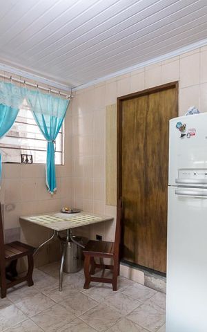 Casa à venda com 226m², 12 quartos e 4 vagasCasa 5 - cozinha