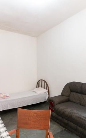 Casa à venda com 226m², 12 quartos e 4 vagasCasa 2 - sala/ quarto