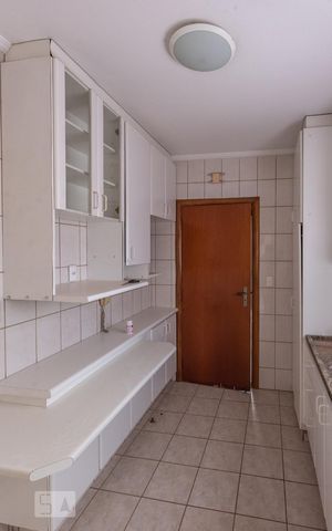 Apartamento à venda com 90m², 3 quartos e 2 vagas Apartamento à venda com 90m², 3 quartos e 2 vagasCozinha