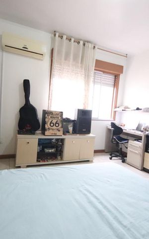 Apartamento à venda com 120m², 3 quartos e 1 vagaQuarto 2