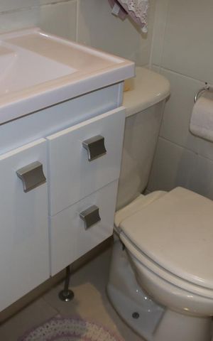 Apartamento à venda com 78m², 2 quartos e 1 vagaBanheiro social