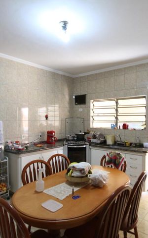 Casa à venda com 157m², 3 quartos e 5 vagasCozinha Casa 1