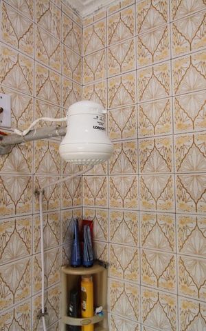 Casa à venda com 157m², 3 quartos e 5 vagasBanheiro Casa 1