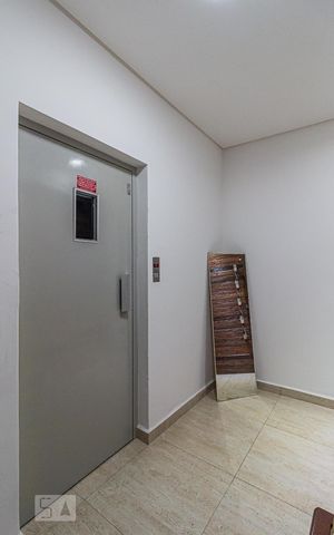Apartamento à venda com 230m², 4 quartos e 1 vaga Apartamento à venda com 230m², 4 quartos e 1 vagaHall de Entrada Social