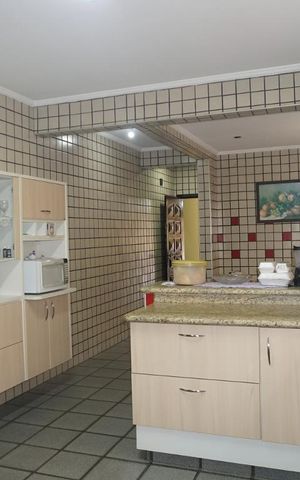 Casa à venda com 218m², 3 quartos e 3 vagasCozinha