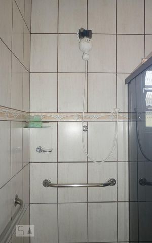 Casa à venda com 218m², 3 quartos e 3 vagasBanheiro da Suíte