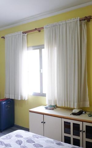 Casa à venda com 218m², 3 quartos e 3 vagasSuíte