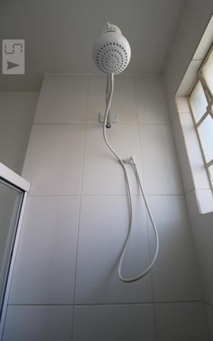 Apartamento para alugar com 115m², 2 quartos e sem vagaBanheiro da Suíte