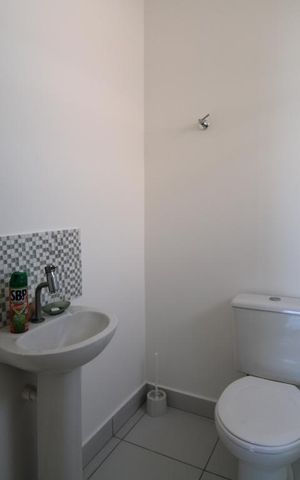 Apartamento para alugar com 115m², 2 quartos e sem vagaBanheiro da Suíte
