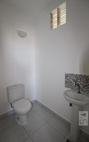 Apartamento para alugar com 115m², 2 quartos e sem vagaBanheiro social