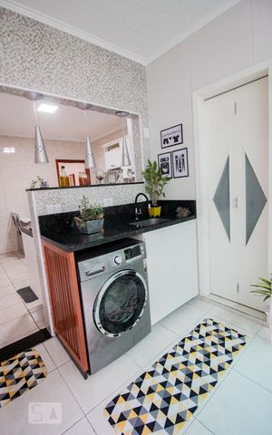 Casa à venda com 110m², 2 quartos e 2 vagasarea de serviço