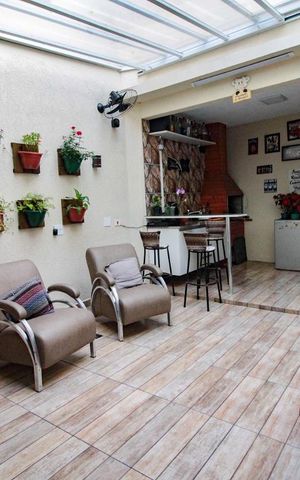 Casa à venda com 110m², 2 quartos e 2 vagasarea gourmet