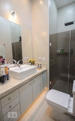 Casa à venda com 110m², 2 quartos e 2 vagassuite quarto 2