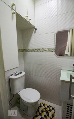 Casa à venda com 110m², 2 quartos e 2 vagaslavabo