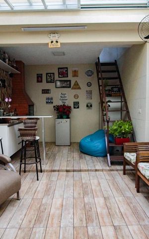 Casa à venda com 110m², 2 quartos e 2 vagasarea gourmet