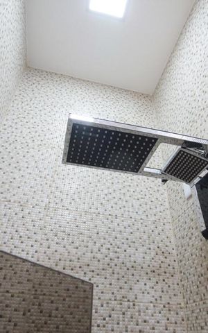 Casa à venda com 110m², 2 quartos e 2 vagassuite quarto 2