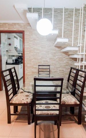 Casa à venda com 110m², 2 quartos e 2 vagassala