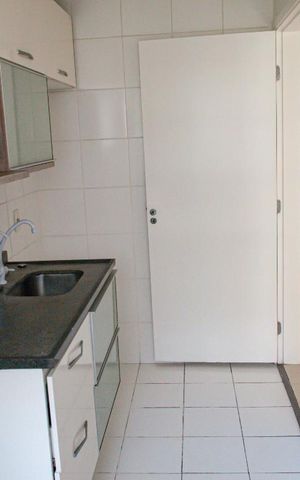 Apartamento à venda com 70m², 2 quartos e 1 vaga Apartamento à venda com 70m², 2 quartos e 1 vagaCozinha e Área de Serviço