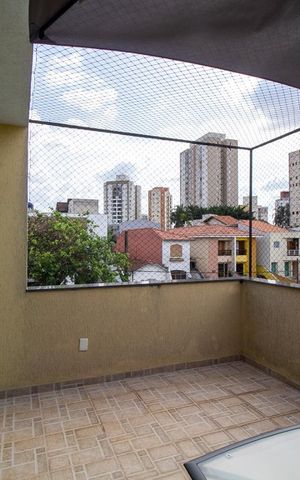 Casa de condomínio à venda com 118m², 4 quartos e 2 vagasVaranda